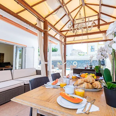Villa With Pool In Madronal Fanabe,