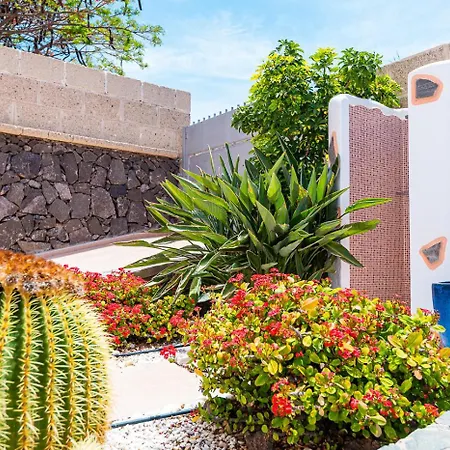 With Pool In Madronal Fanabe, Villa