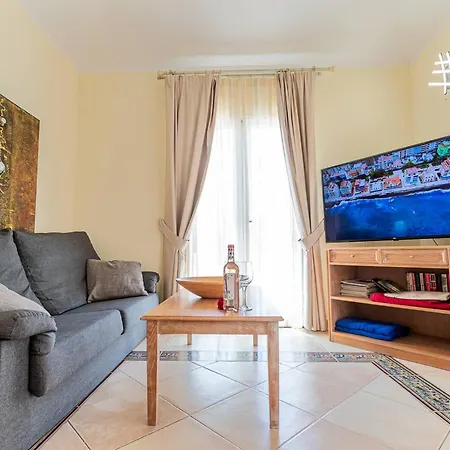 With Pool In Madronal Fanabe, Vila Costa Adeje (Tenerife)