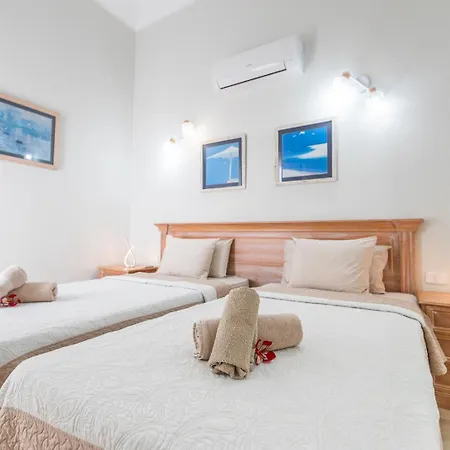 With Pool In Madronal Fanabe, Vila *